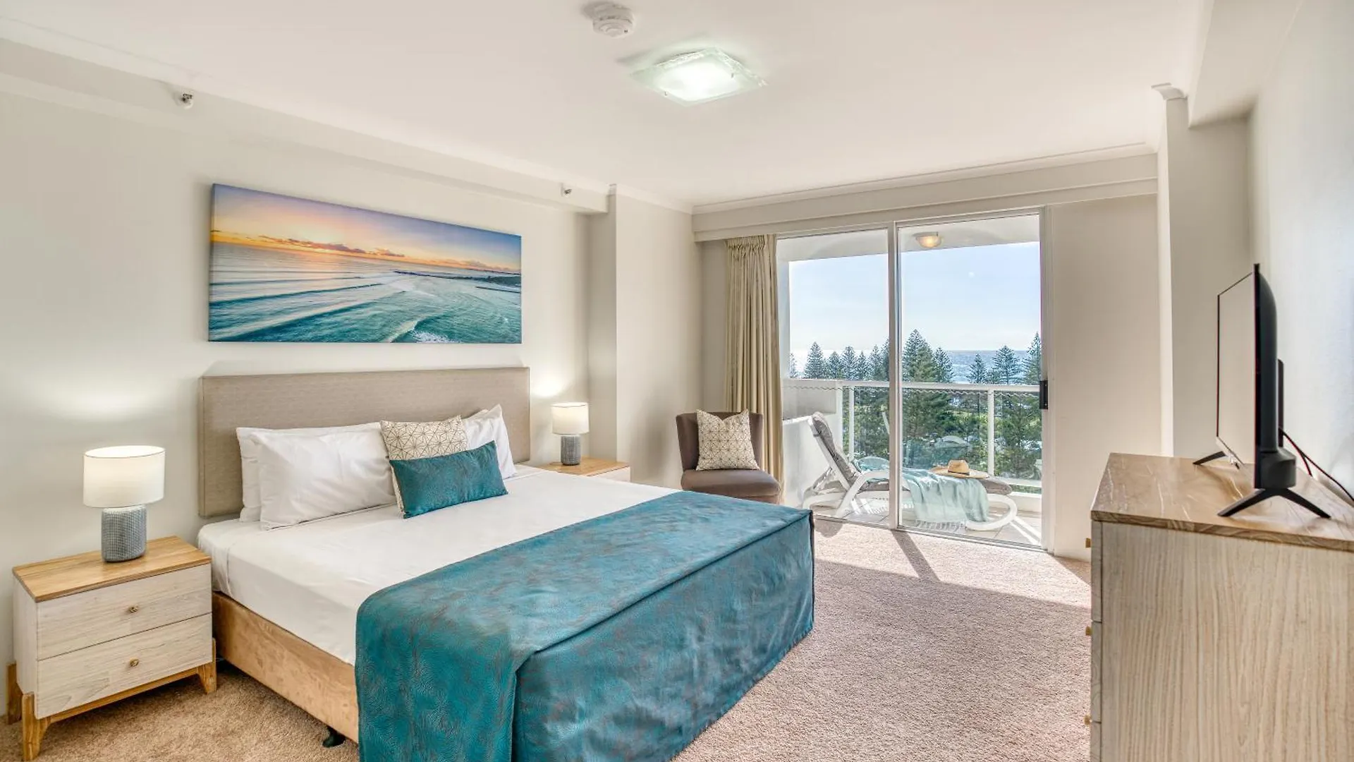 **** Aparthotel Oscar On Main Beach Resort Australia