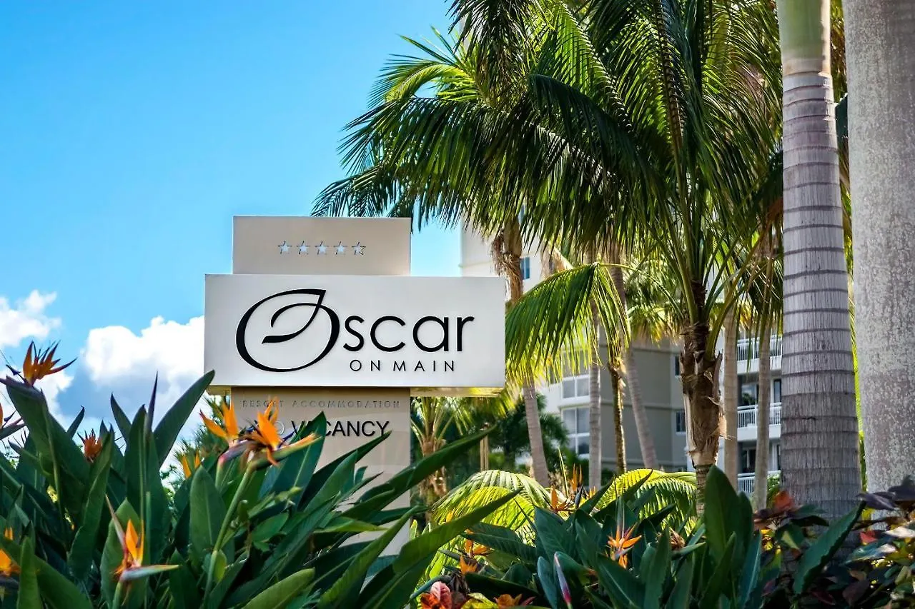 Oscar On Main Beach Resort Aparthotel